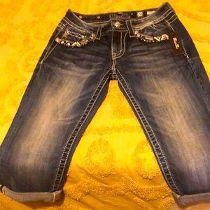 Miss Me Capri Jeans